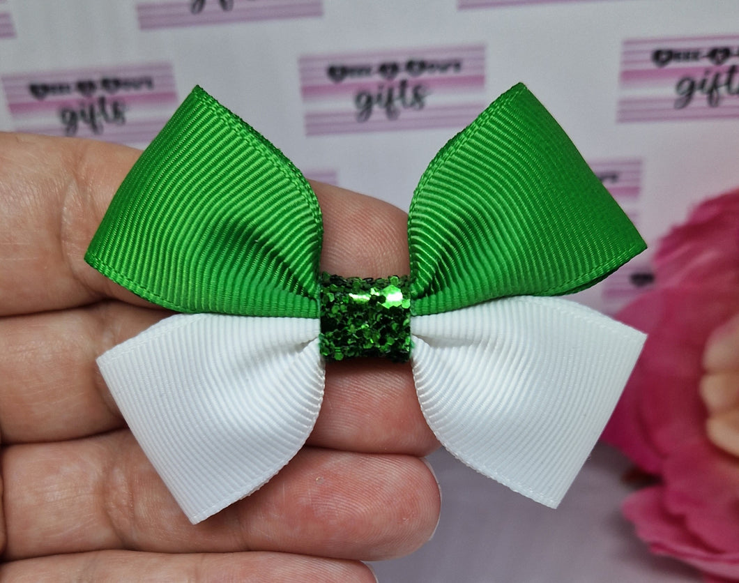 Green and white ribbon bow