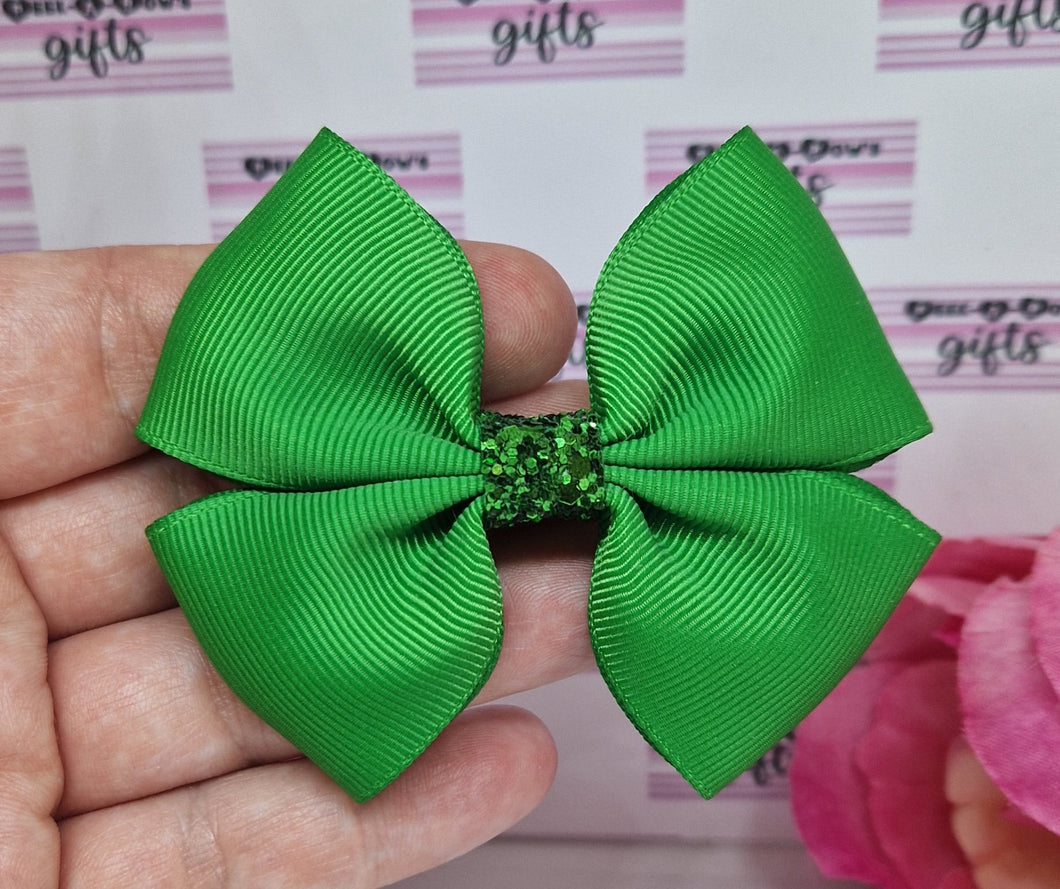 Medium emerald ribbon bow