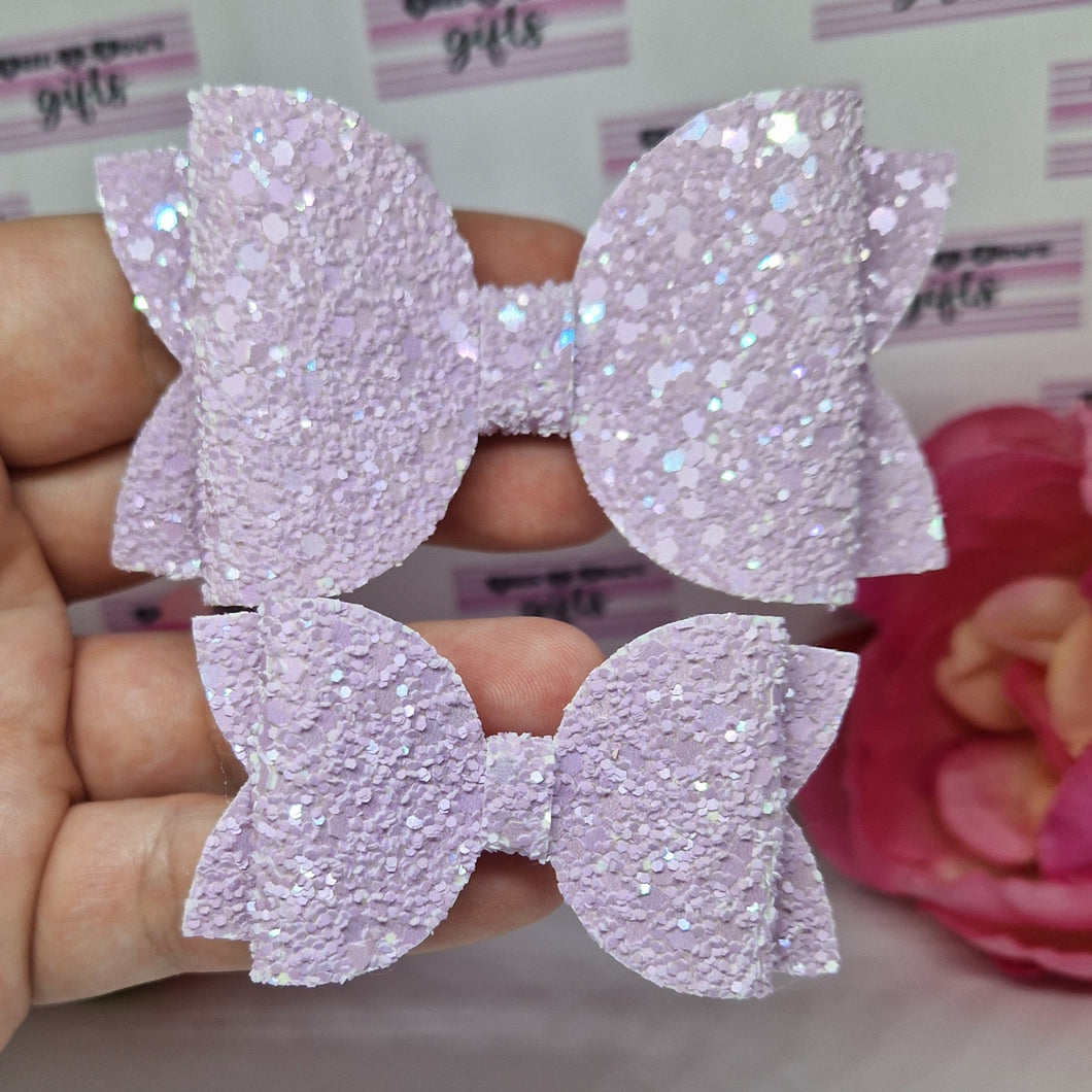 Perfect lilac glitter bow