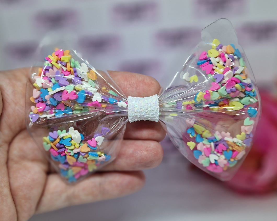 Love hearts shaker bow