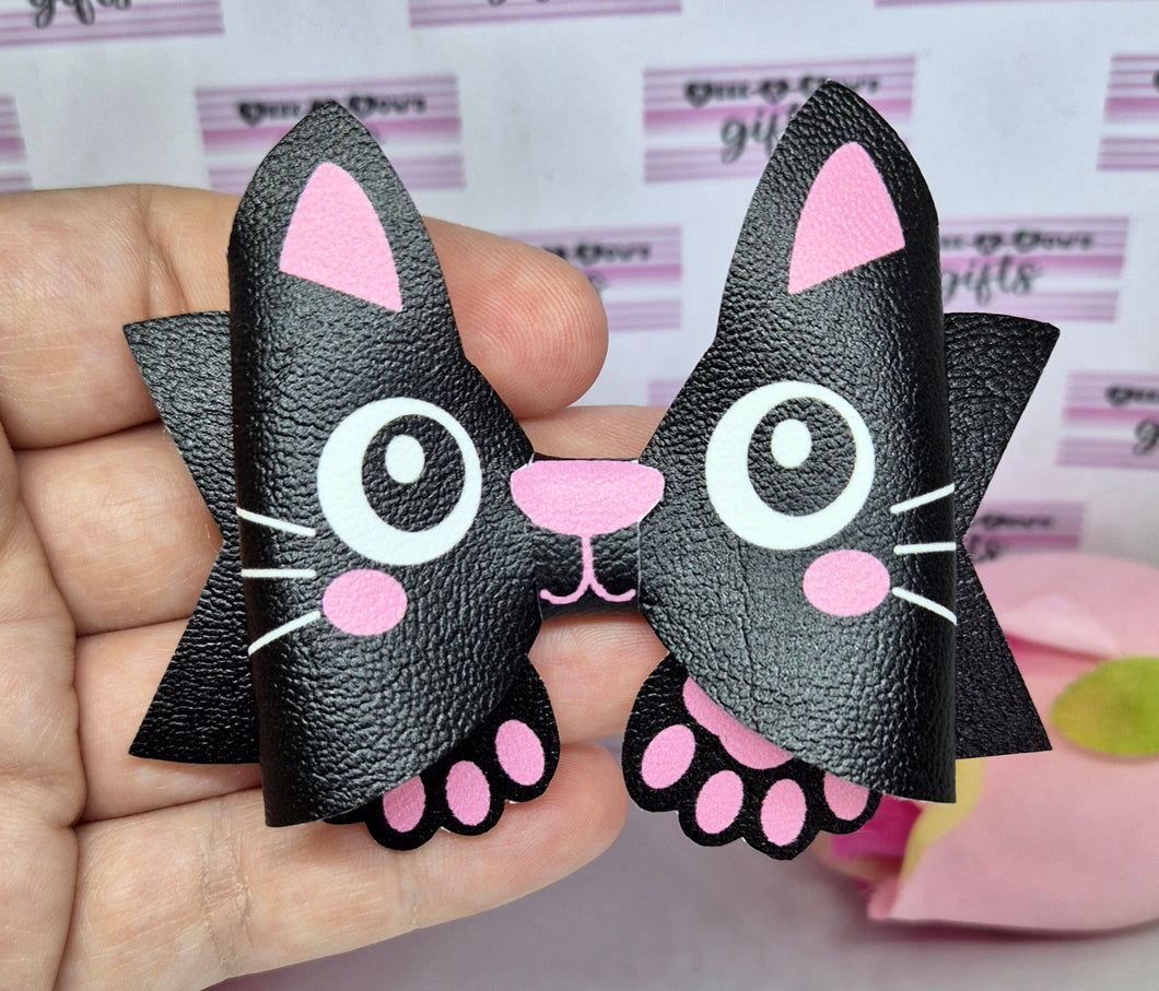 Black cat bow