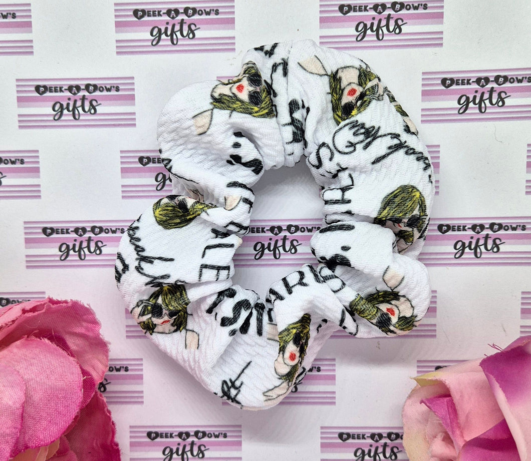 Black and white swifty scrunchie