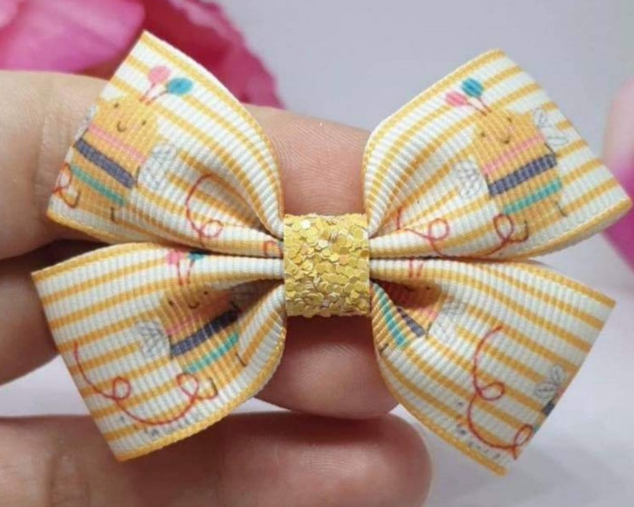 Bee ribbon