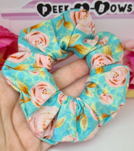 Load image into Gallery viewer, Pink and gold roses scrunchie
