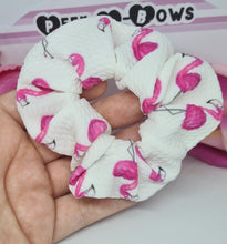 Load image into Gallery viewer, Flamingos scrunchie
