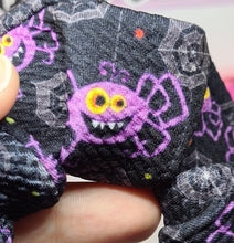 Load image into Gallery viewer, Spider scrunchie
