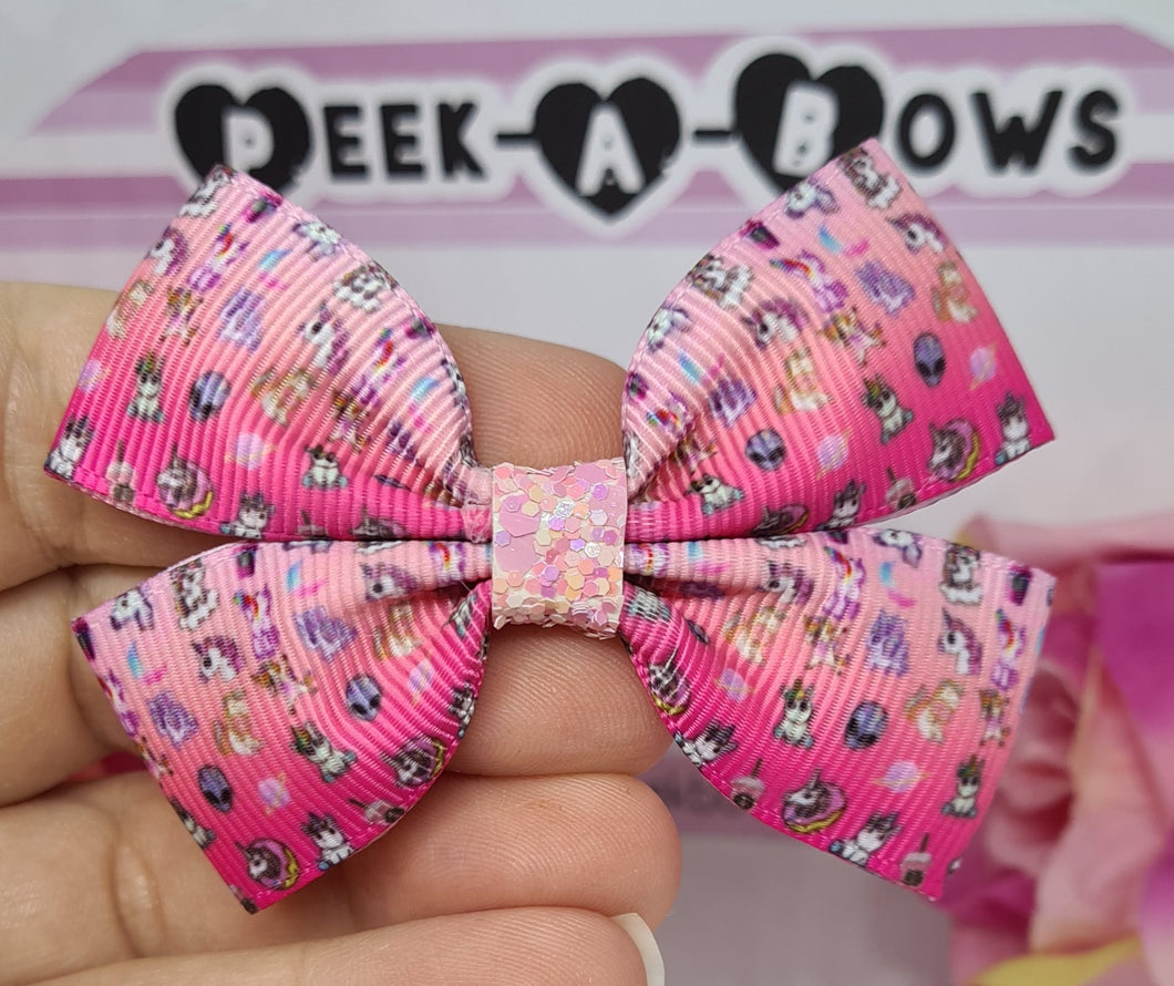 Unicorns gallore ribbon bow