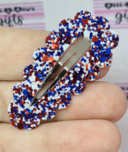 Load image into Gallery viewer, Very british glitter bow
