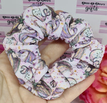 Load image into Gallery viewer, Lilac mermaid scrunchie
