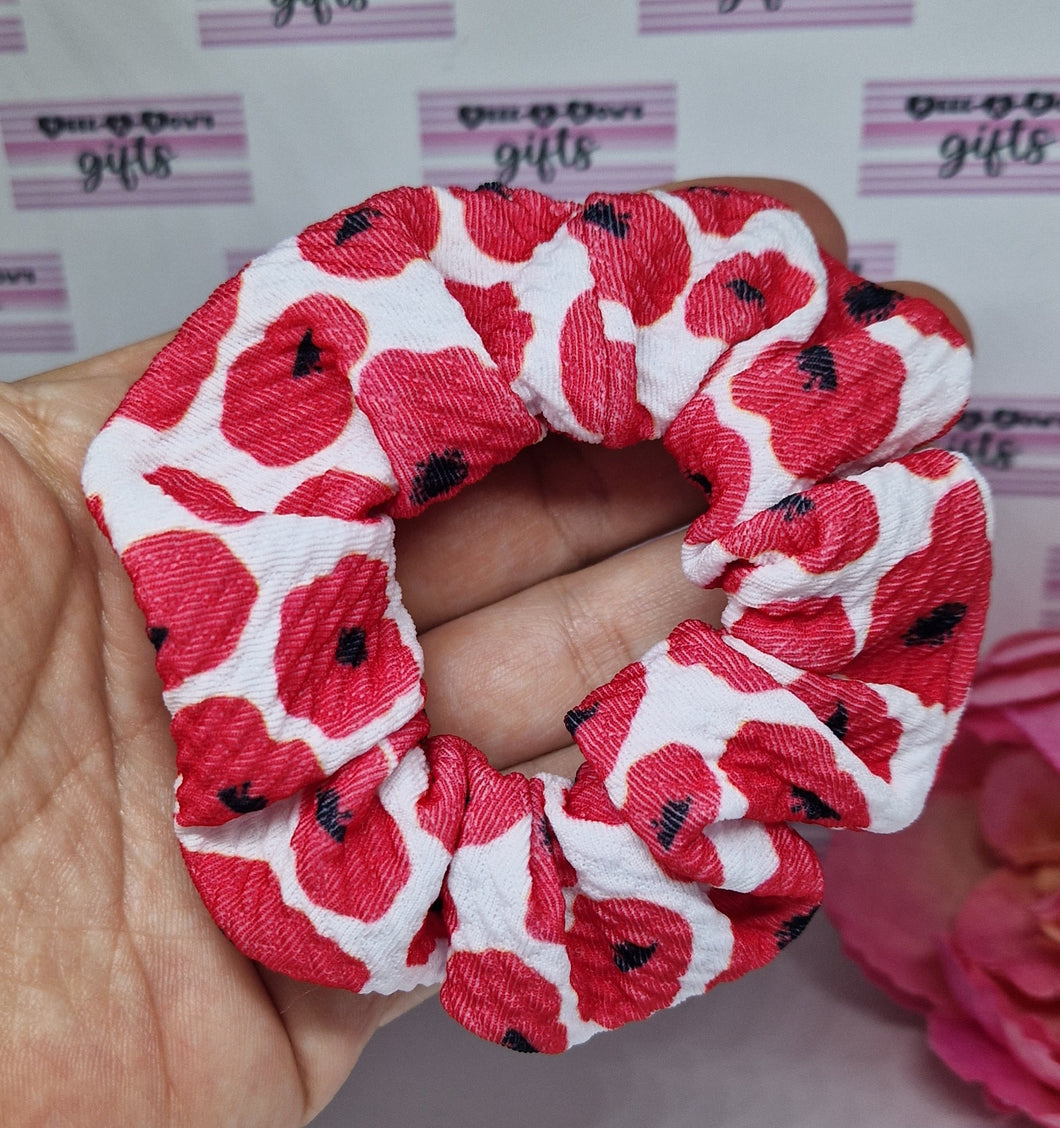 Poppy scrunchie