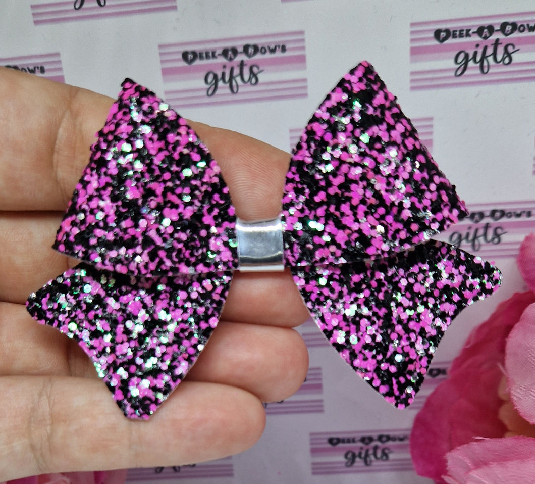 Black and pink Halloween glitter bow