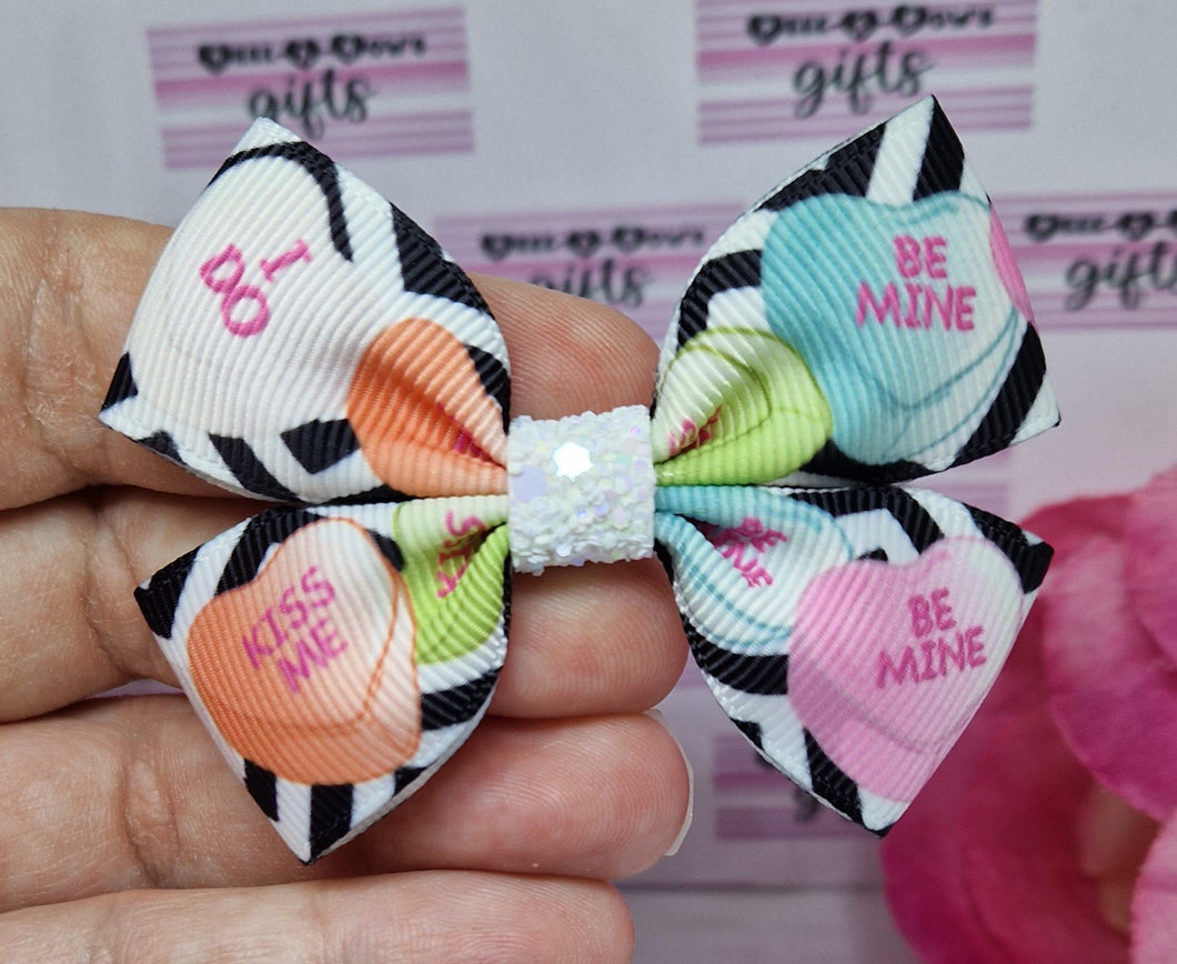 Love hearts ribbon bow