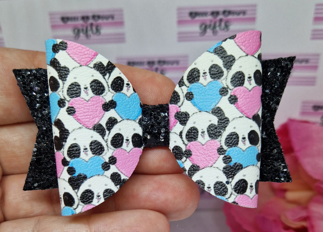 Panda love bow