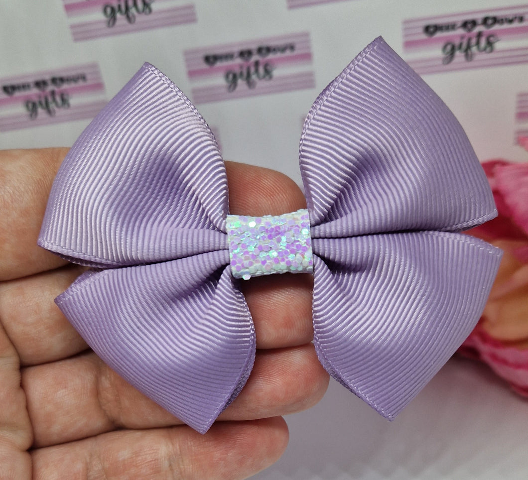 Medium dark lilac ribbon bow