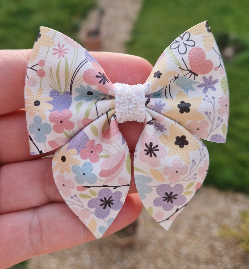 Spring blooms party pinch bow