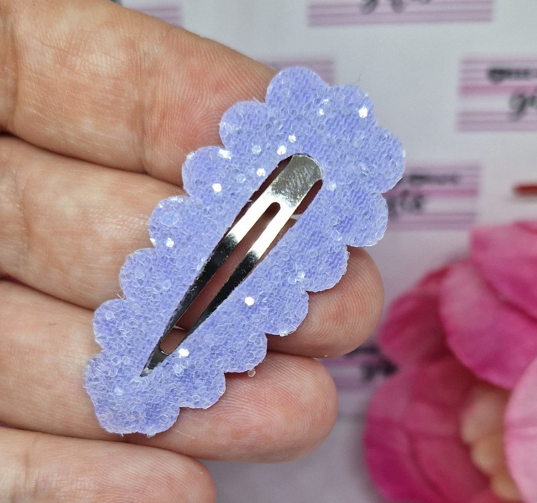 Pastel lilac glitter fringe clip