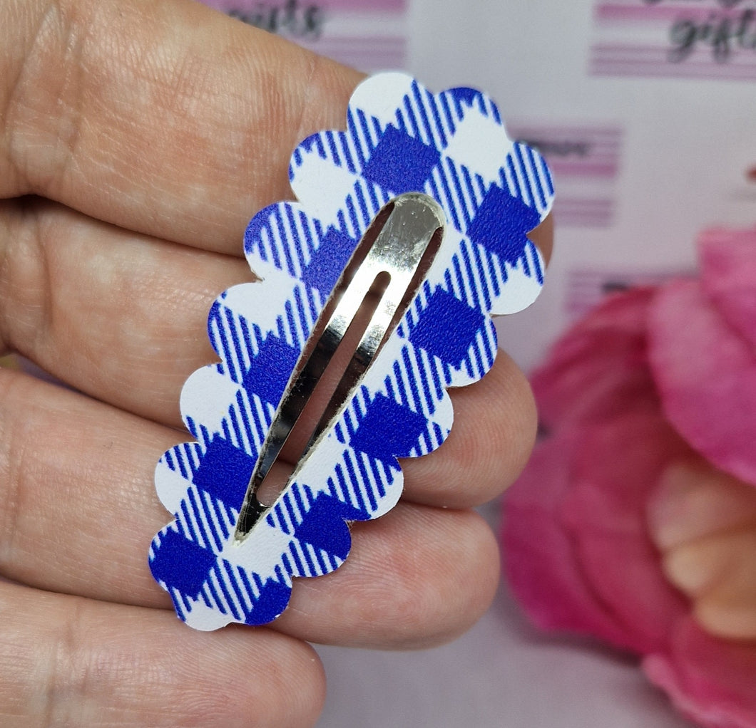 Royal gingham leatherette fringe clip