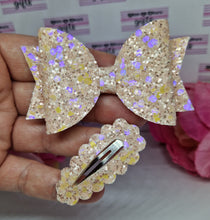 Load image into Gallery viewer, Peach melba glitter bow and snap clip
