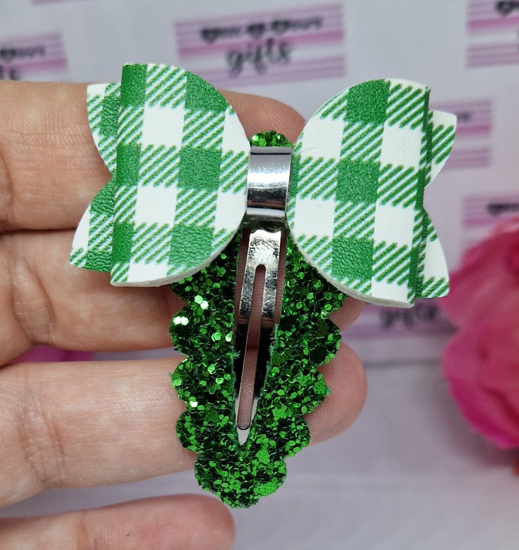 Green gingham snap clip bow