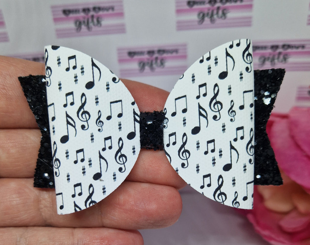 Musical notes bow