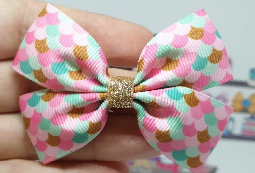 Pink merscale ribbon