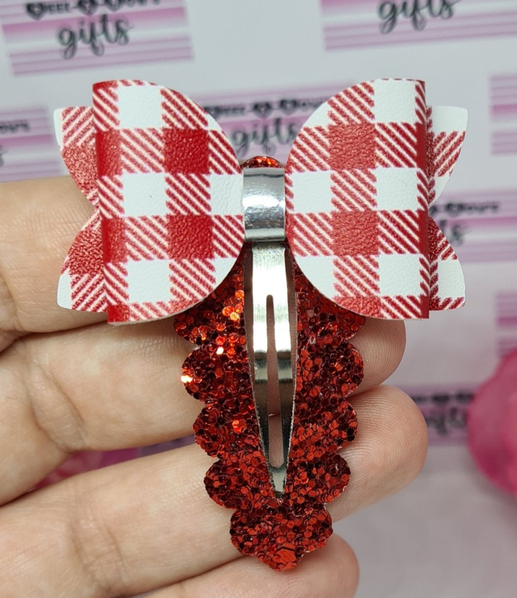 Red gingham snap clip bow